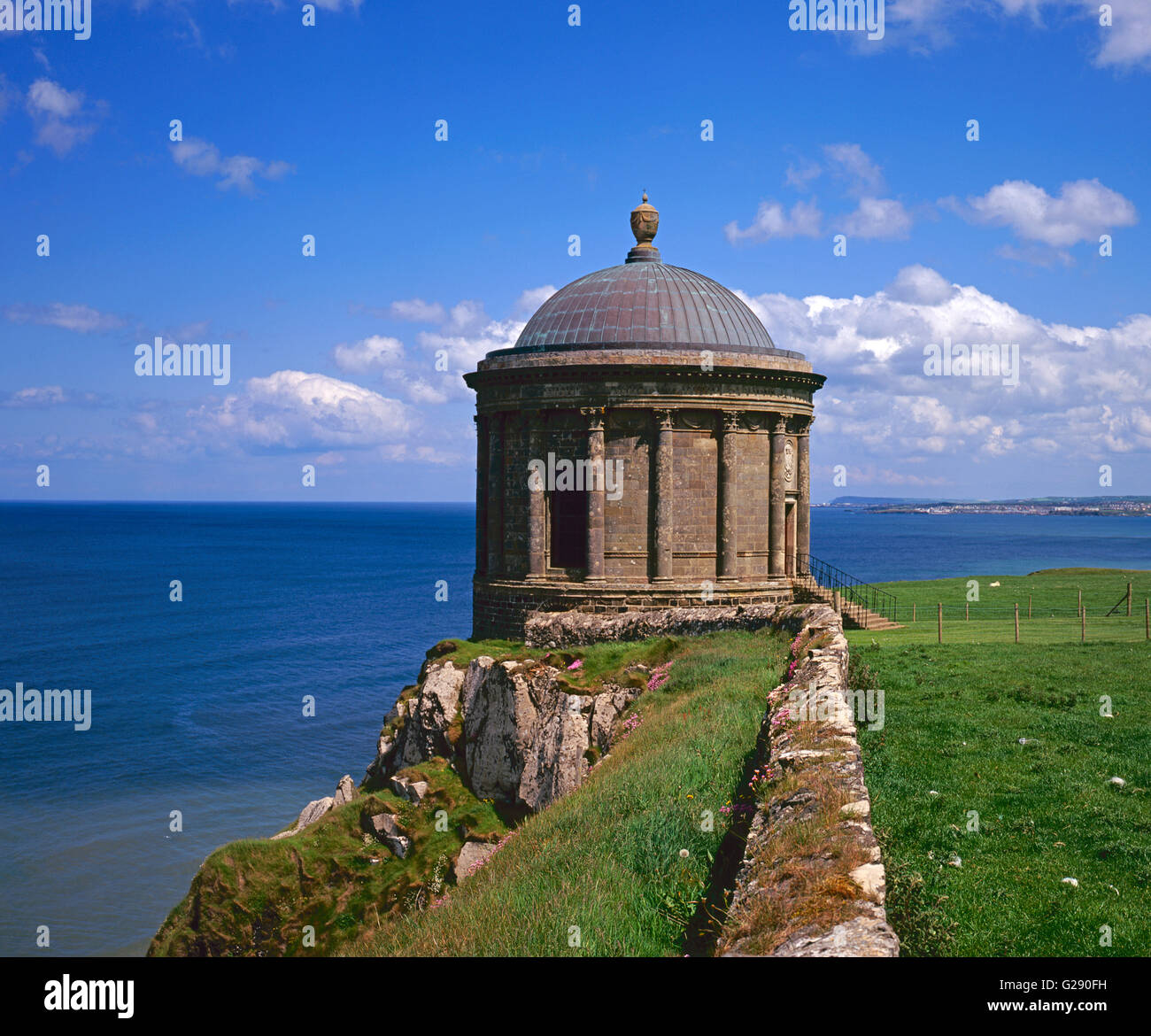 Mussenden Temple, gebaut im Jahre 1785, Downhill, Küste von North Antrim, Nordirland Stockfoto