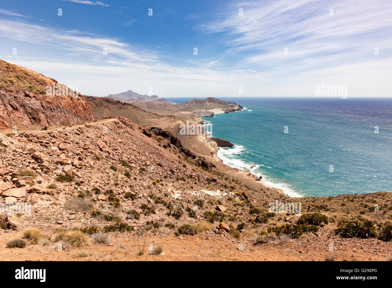 Felsenküste am Naturpark Cabo de Gata-Nijar, Provinz Almeria, Spanien Stockfoto