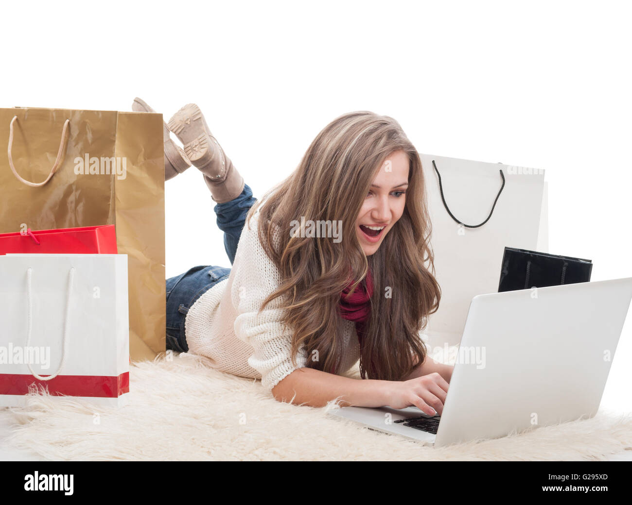 Online-Shopaholic-Konzept mit einer Frau zu kaufen und Geld für Internet-Shops Stockfoto