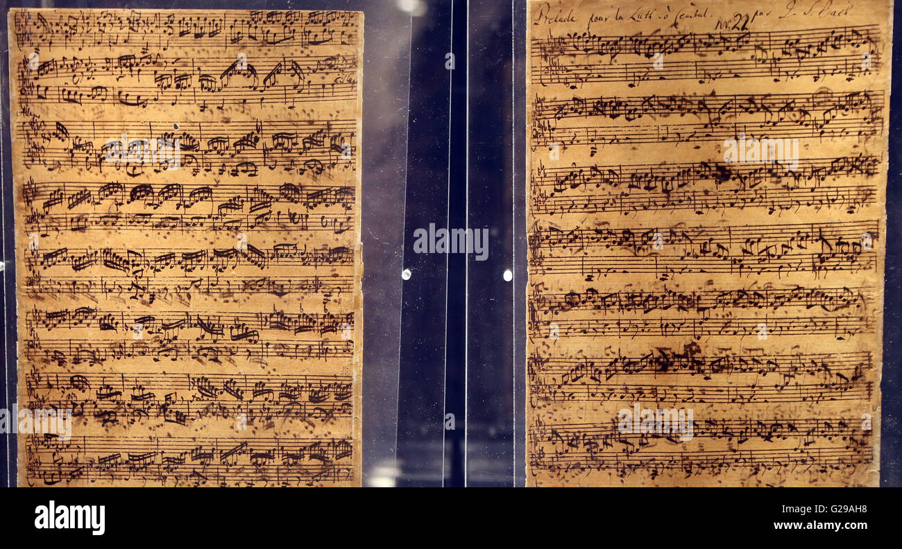 Hong Kong, China. 25. Mai 2016. Ein Musik-Manuskript des Komponisten Johann Sebastian Bach wird während einer Vorschau von Christies weltweit ausgewählten Auktionsartikel in Hongkong, Südchina, 25. Mai 2016 angezeigt. Bildnachweis: Li Peng/Xinhua/Alamy Live-Nachrichten Stockfoto