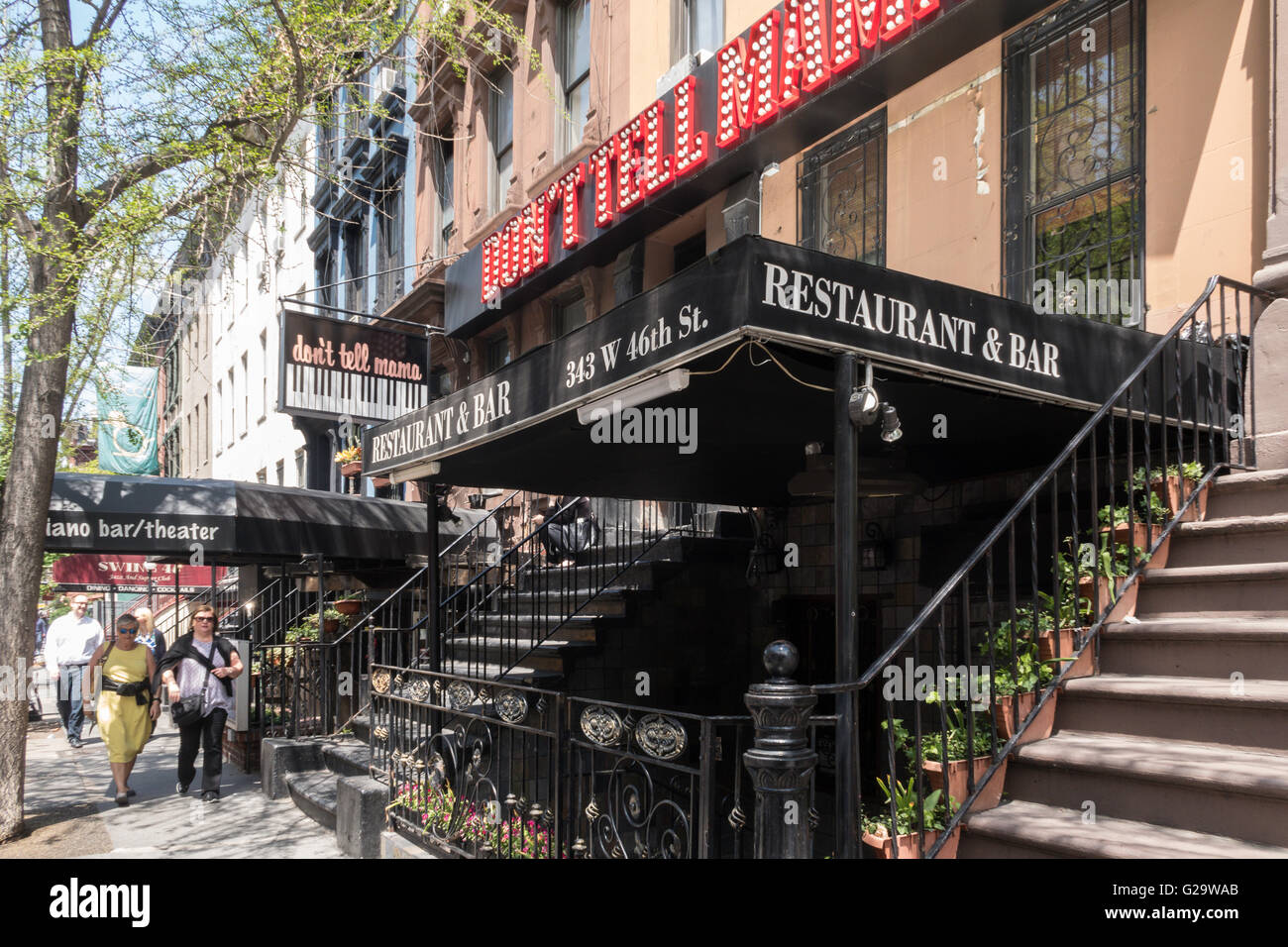 Mama Nicht Sagen An Restaurant Row In Times Square Hells Kitchen Nyc Usa Stockfotografie Alamy