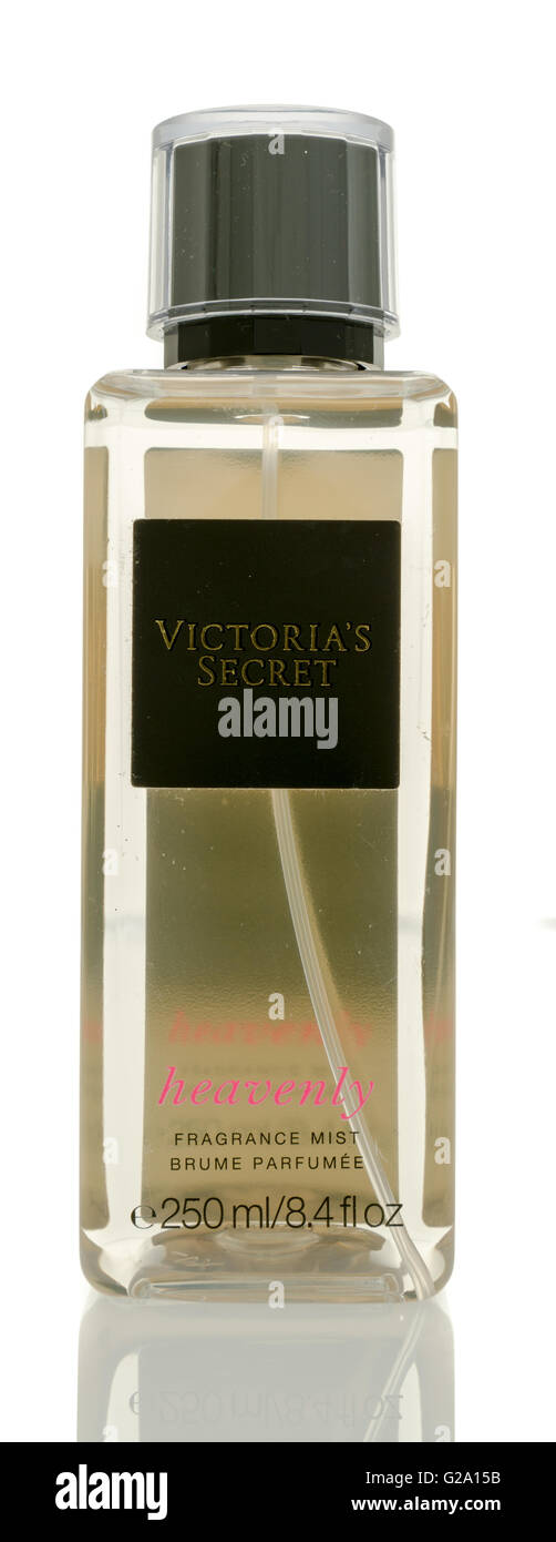 Winneconne, Wisconsin - 26. Mai 2016: Flasche von Victorias Secret Parfüm  auf einem isolierten Hintergrund Stockfotografie - Alamy