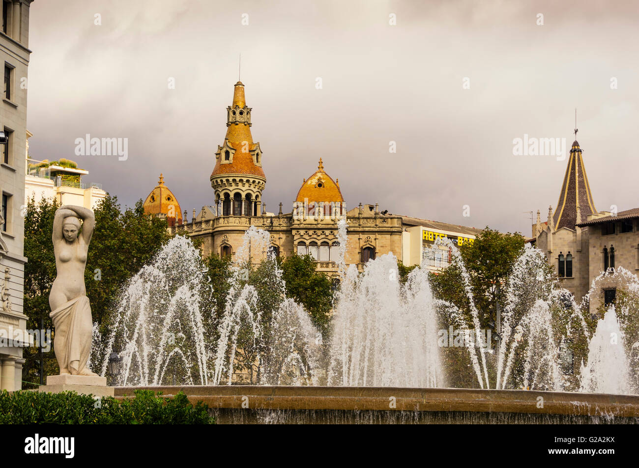 Teatre Tivoli, Hotel Barcelona, Plaça de Catalunya Katalonien, Brunnen, Theaterplatz, Barcelona, Katalonien, Spanien, Europa Stockfoto