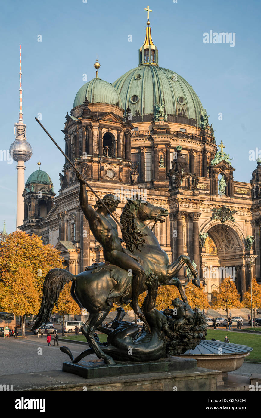 Berliner Dom, Kathedrale, Alex Fernsehturm, Statue des Reiters, Berlin Stockfoto