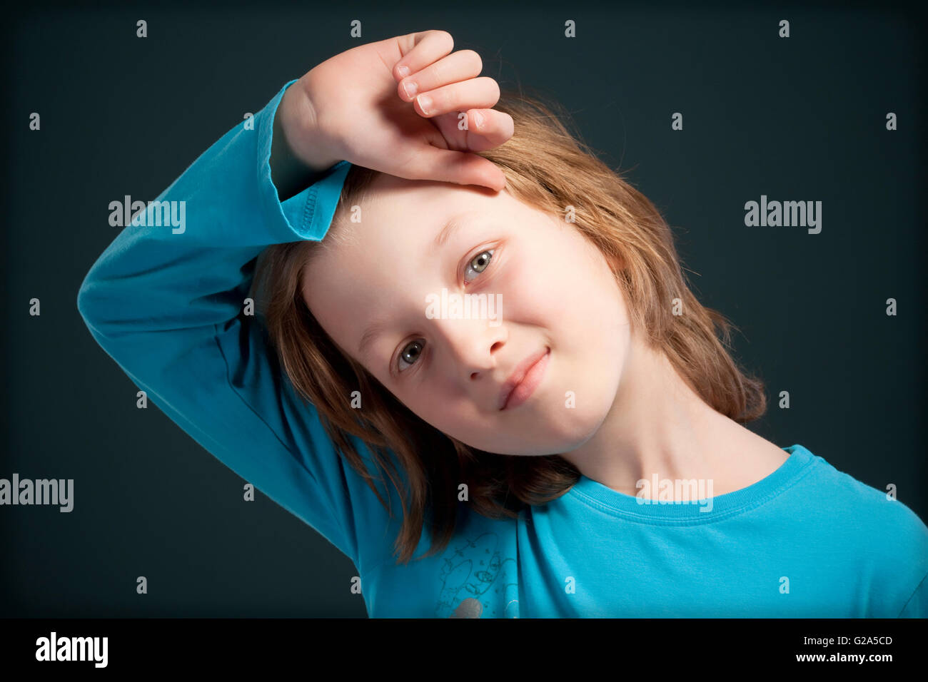 Bildnis eines Knaben mit blondem Haar suchen Stockfoto