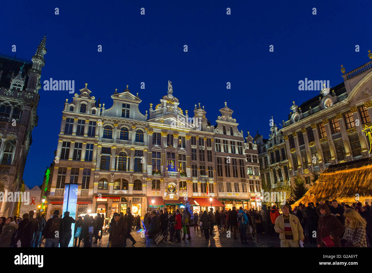 Grand Place oder Grote Markt in der Nacht, Brüssel, Belgien Stockfoto