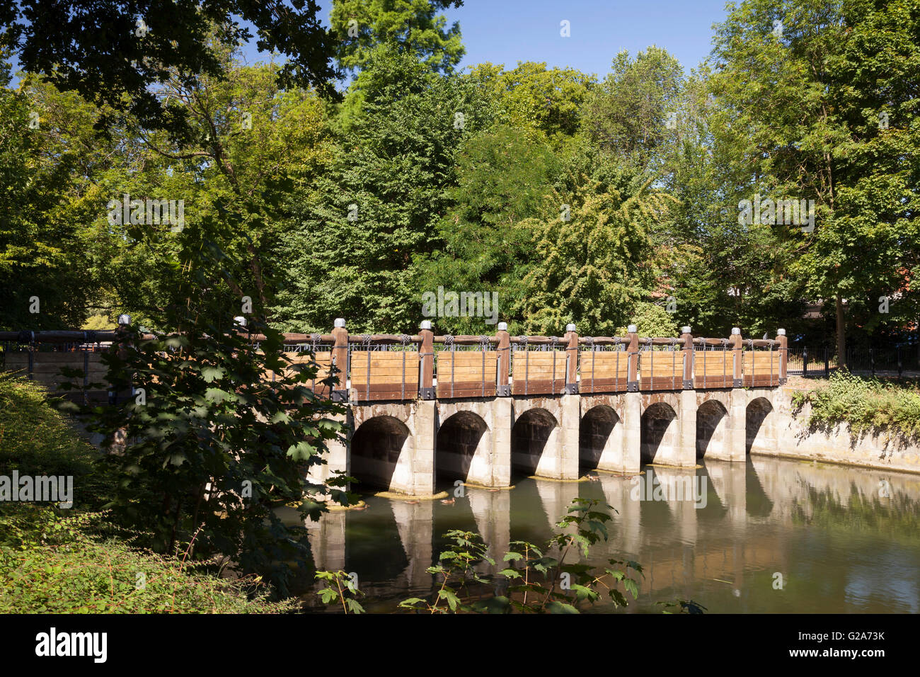 Altes Wehr Wehr auf der Lippe River, Lippstadt, Nordrhein-Westfalen, Deutschland Stockfoto