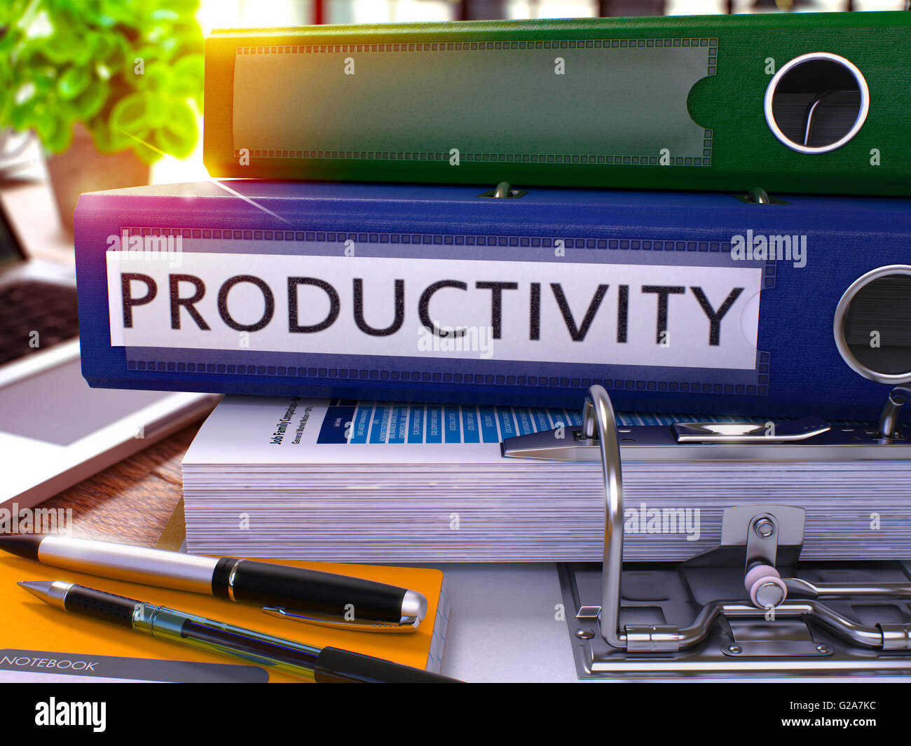 Blue Office-Ordner mit der Aufschrift Produktivität. Stockfoto