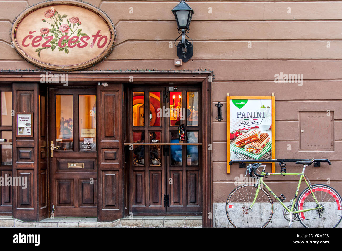 Slowenien Ljubljana - Restaurant In Stockfoto