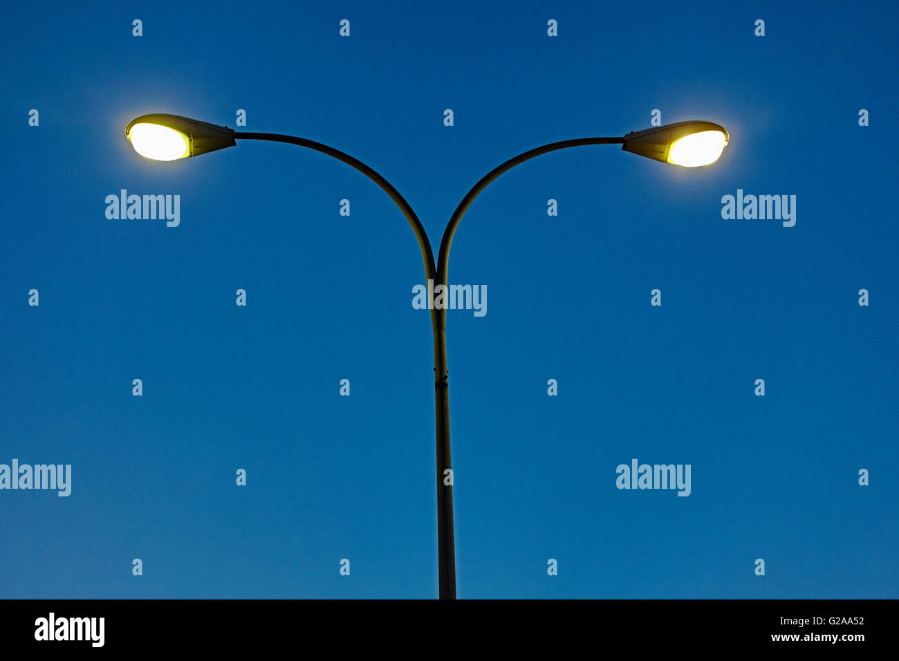 Lamp post on a blue background. Stockfoto