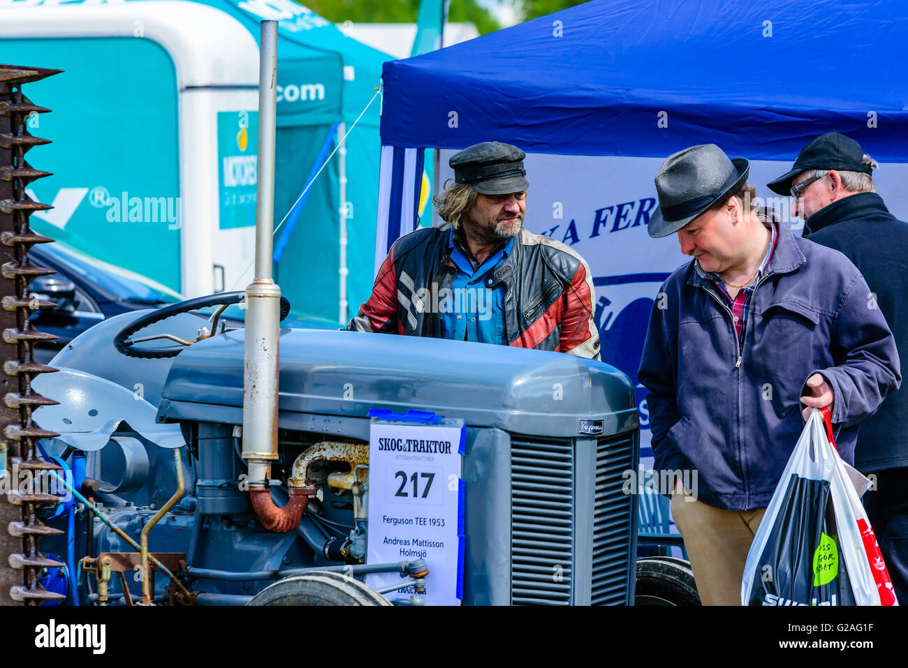 Emmaboda, Schweden - 14. Mai 2016: Wald und Traktor (Skog Och Traktor) fair. Klassische Oldtimer Traktoren, hier erfolgte eine Stockfoto
