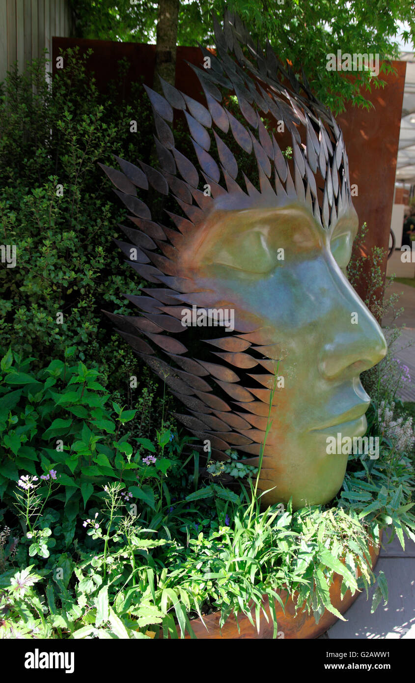 Skulptur von Simon Gudgeon bei RHS Chelsea Flower Show 2016 Stockfoto