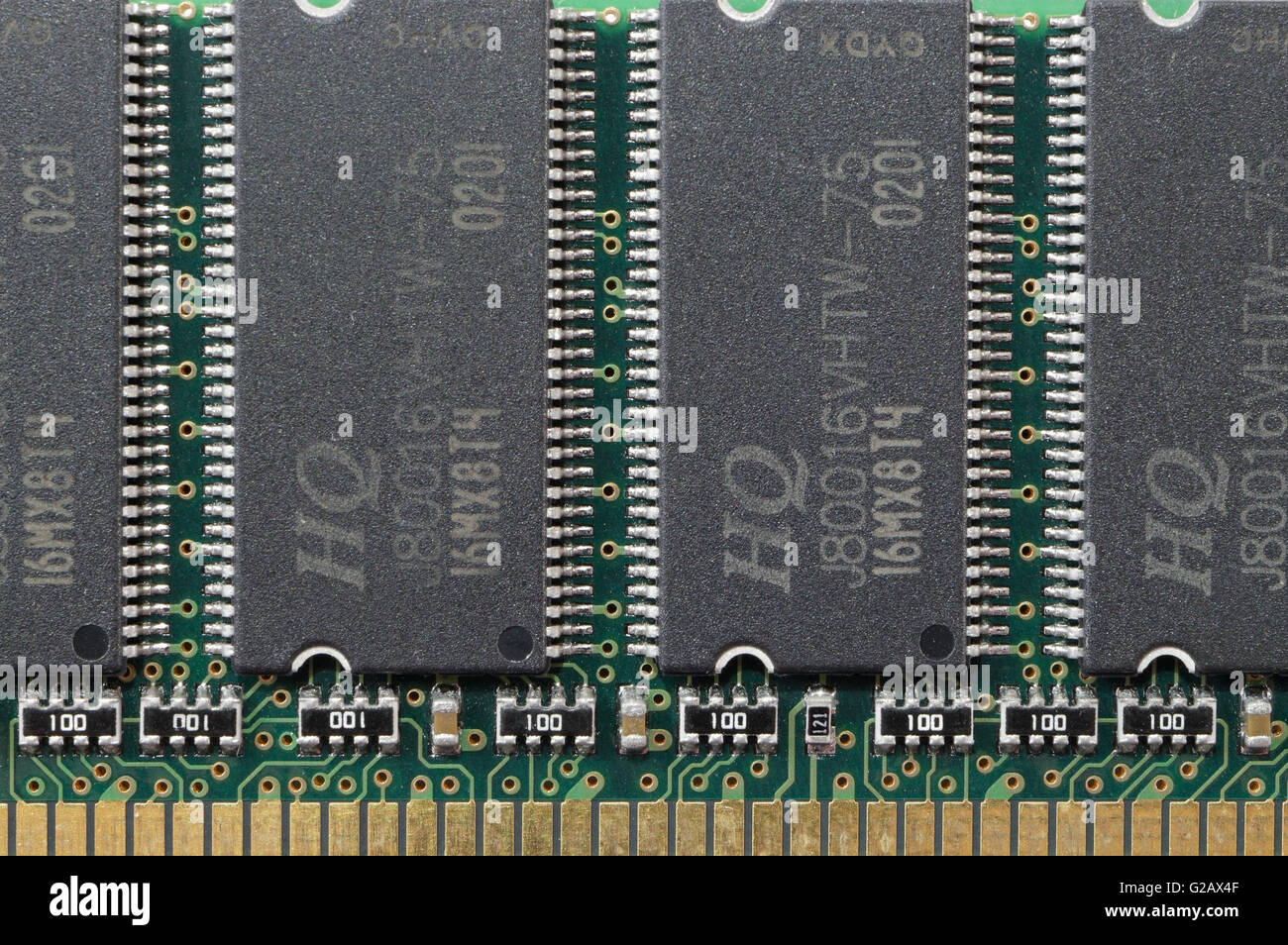Computerspeicher integrierte Schaltungen auf einem DIMM-Leiterplattenelektronik Stockfoto