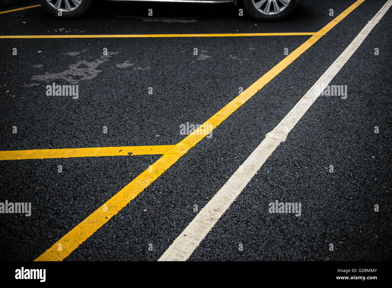 Outdoor-PKW-Parkplatz Stockfoto