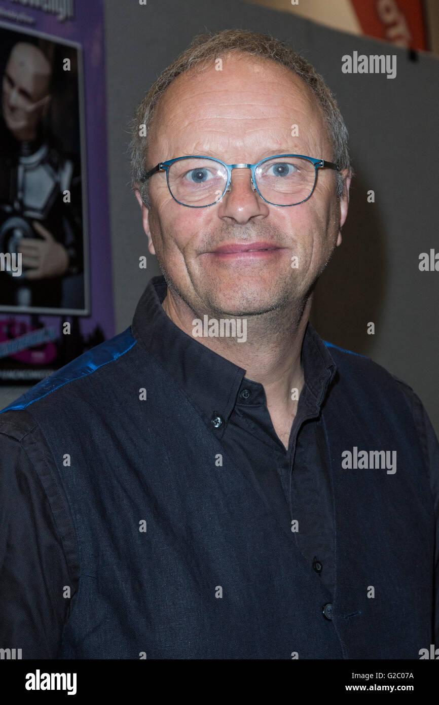 London, UK. 28. Mai 2016. Schauspieler Robert Llewellyn. Die MCM-ComicCon findet im Excel Exhibition Centre bis Sonntag, 29 Mai. Stockfoto
