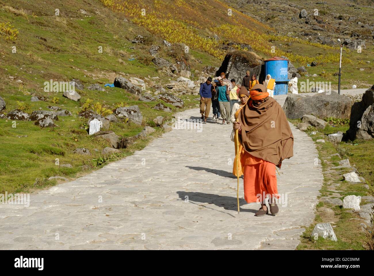 Pilger auf dem Weg zum Tempel Kedarnath, Garhwal Himalaya, Uttarakhand, Indien Stockfoto