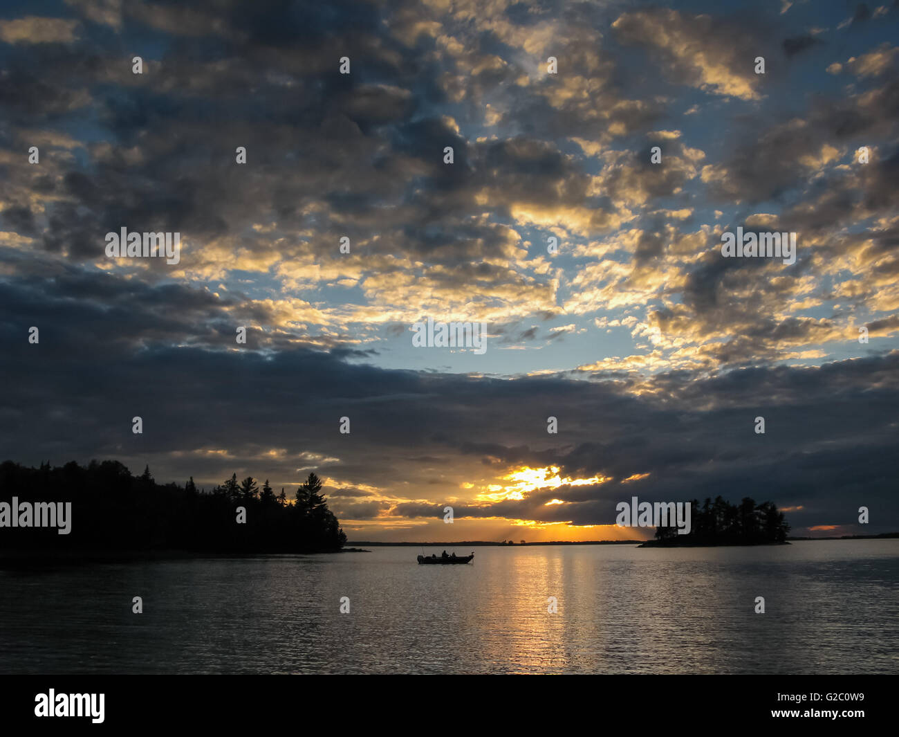 Am Abend angeln, Voyageurs National Park, Lake Kabetogama, Minnesota, USA Stockfoto