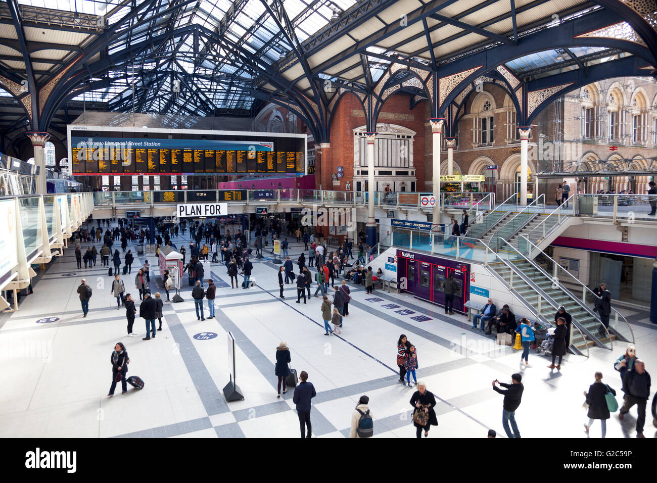 Bahnhof Liverpool Street Station und unterirdischen Halle, London, UK Stockfoto