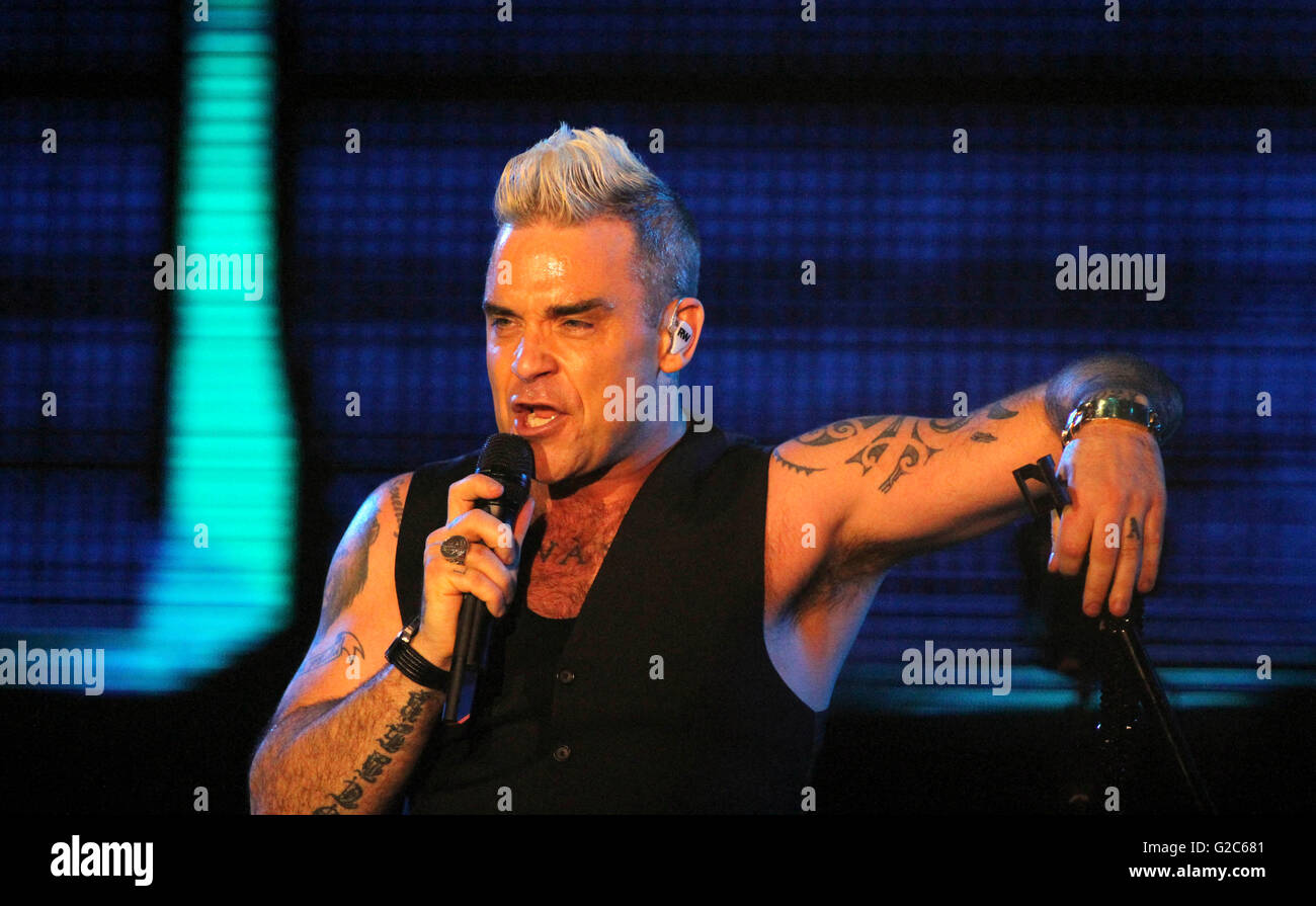 Robbie Williams, Robbie Williams, genannt ist eine britische Singer-Songwriter und Musiker. Er begann seine musikalische Karriere in Stockfoto