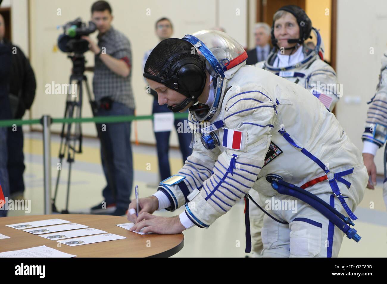 Internationale Raumstation ISS-Expedition 48 backup Crew Mitglied französischer Astronaut Thomas Pesquet meldet sich an für die Sojus Qualifikation Prüfungen an den Gagarin-Kosmonautentrainingszentrum 26. Mai 2016 in Star City, Russland. Stockfoto