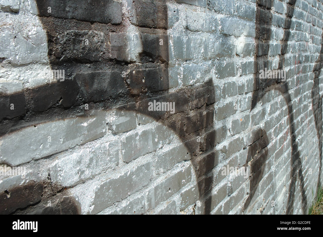 Posen, Polen - 13. Juli 2014: Teil der Graffiti-Malerei auf alte Mauer in Poznan, Polen Stockfoto