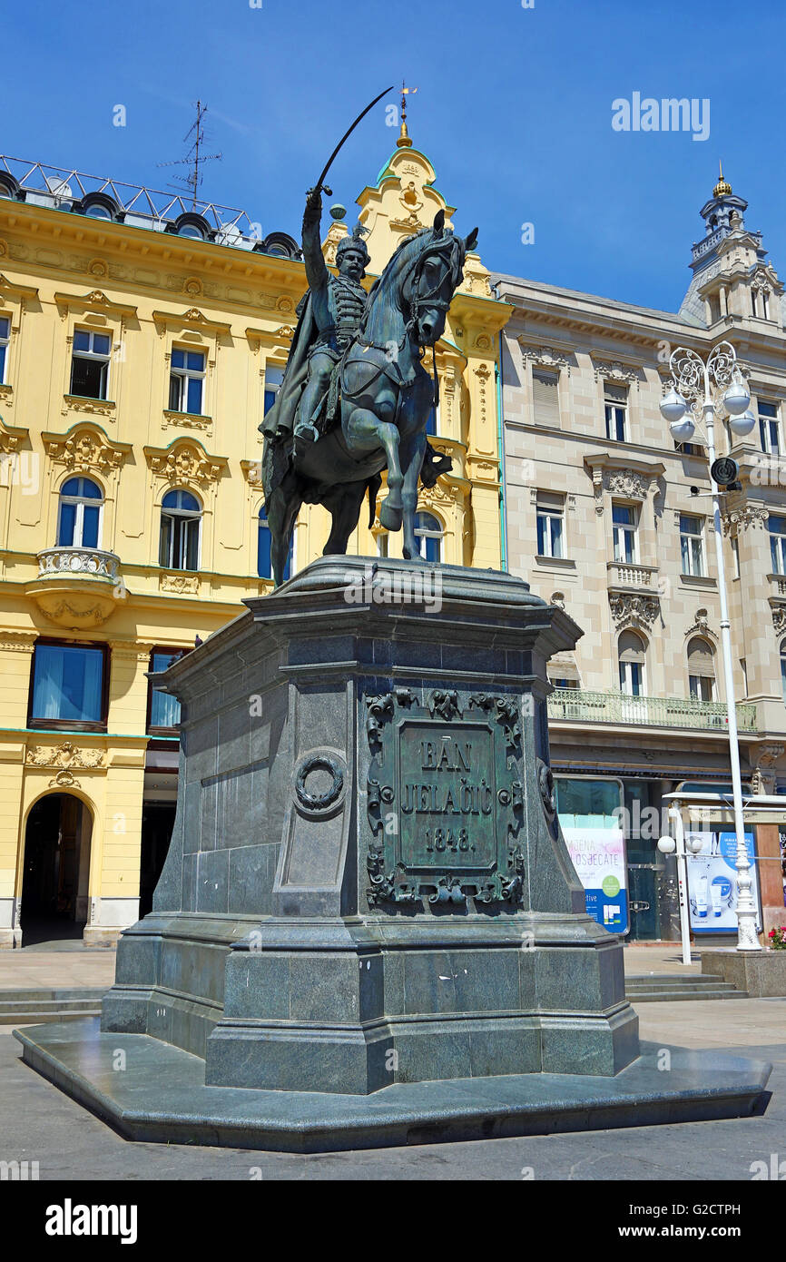 Freiheitsstatue (Josip) Ban Jelacic auf einem Pferd in Ban Jelacic Platz in Zagreb, Kroatien Stockfoto