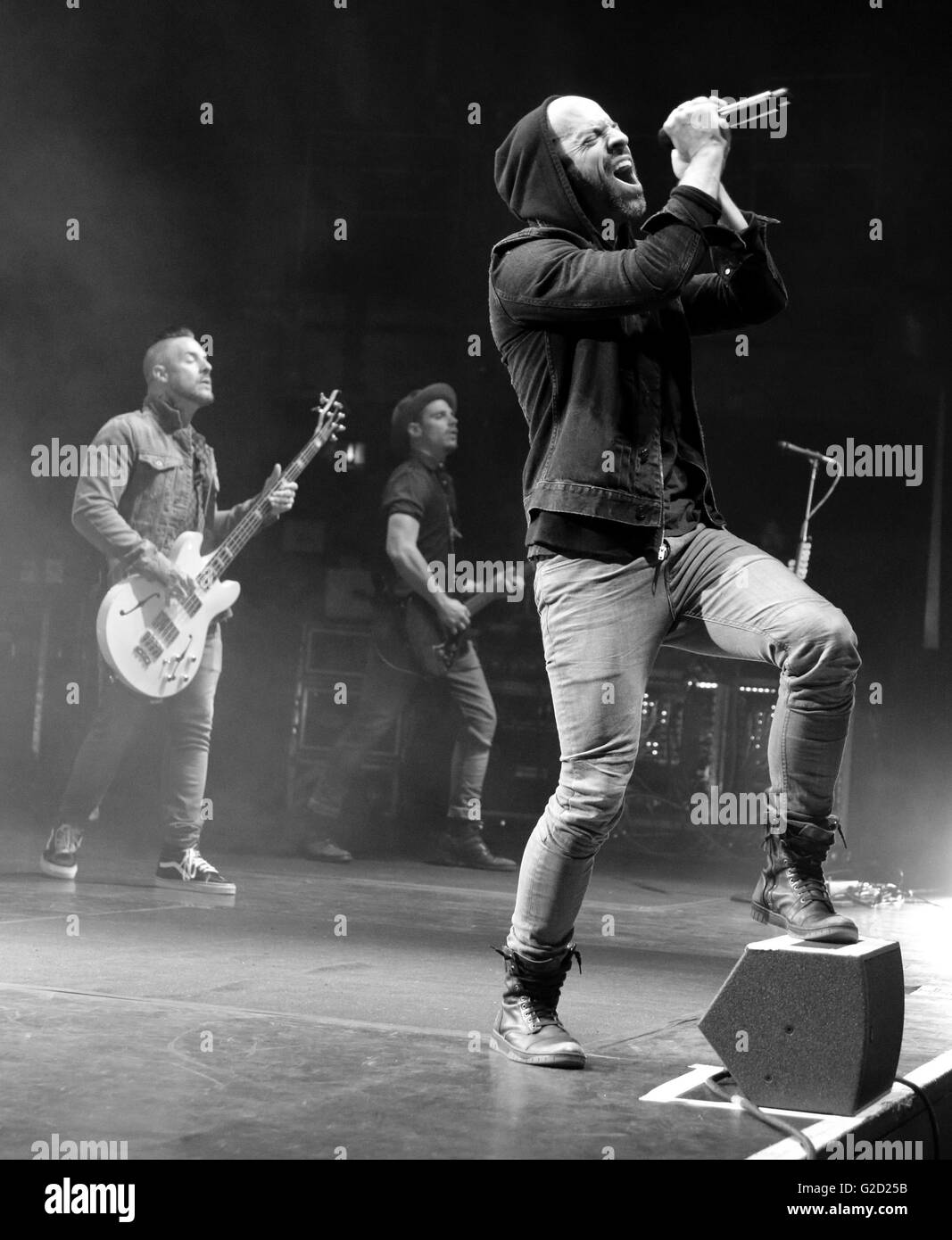 London, UK. 27. Mai 2016. Daughtry spielt den letzten Gig in ihrer UK-Tour im Eventim Apollo Hammersmith London, am 27. kann 2016 © KEITH MAYHEW/Alamy Live News Bildnachweis: KEITH MAYHEW/Alamy Live News Stockfoto