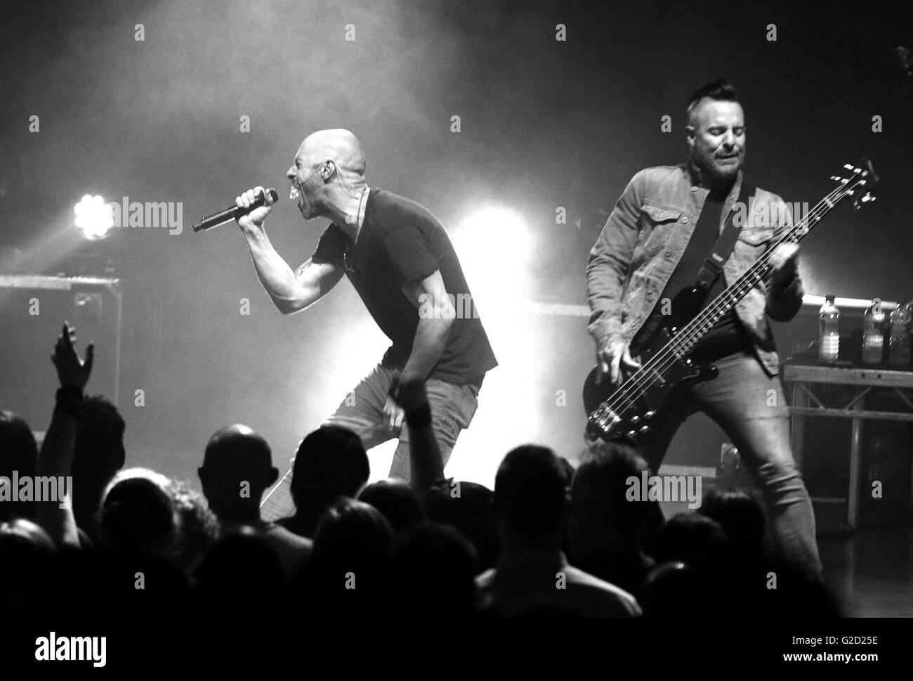 London, UK. 27. Mai 2016. Daughtry spielt den letzten Gig in ihrer UK-Tour im Eventim Apollo Hammersmith London, am 27. kann 2016 © KEITH MAYHEW/Alamy Live News Bildnachweis: KEITH MAYHEW/Alamy Live News Stockfoto