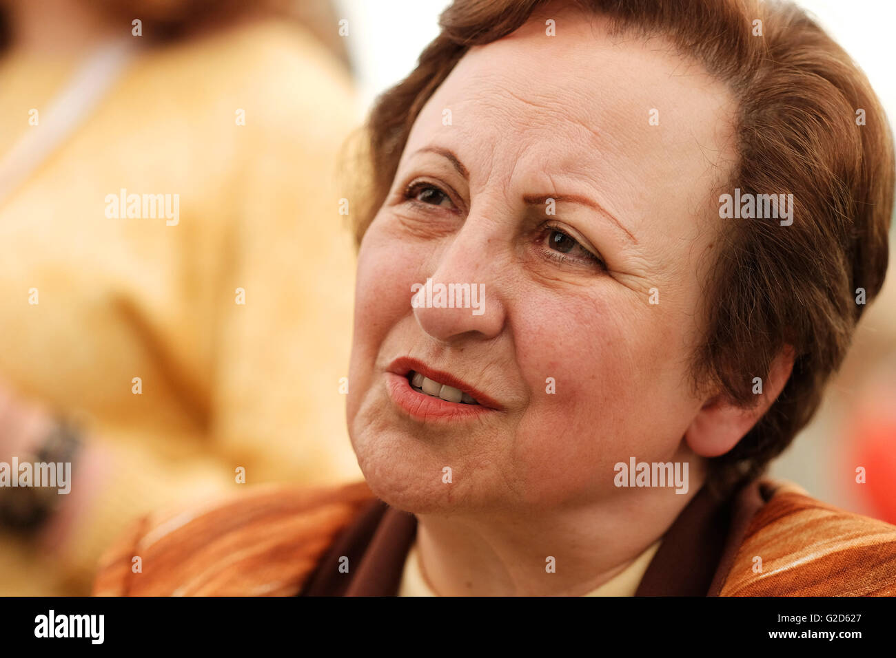 Hay Festival - Mai 2016 - Thema, Menschenrechtsanwältin und Friedensnobelpreisträgerin Shirin Ebadi am Ihr Buch Autogrammstunde. Stockfoto