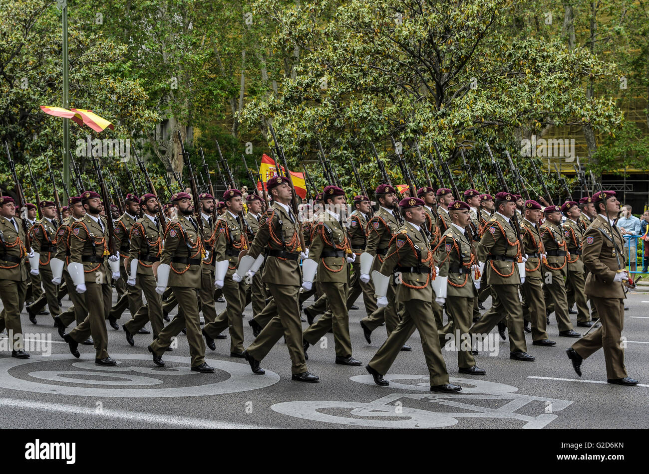 Madrid, Spanien, 28 St Mai 2016. Seitenansicht von der Parade spanische