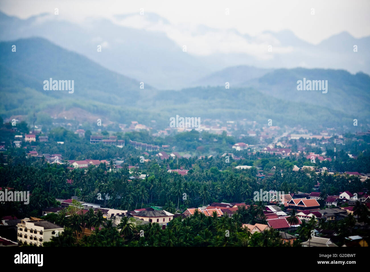 Ansicht von Norden Laos von Mount Phu Sy in Luang Prabang Stockfoto