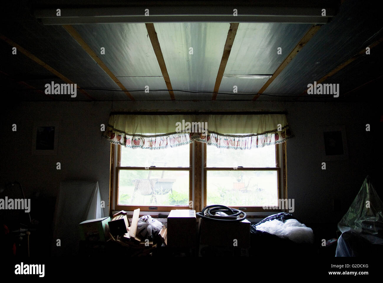 Abgedunkelten Raum im Haus Stockfoto