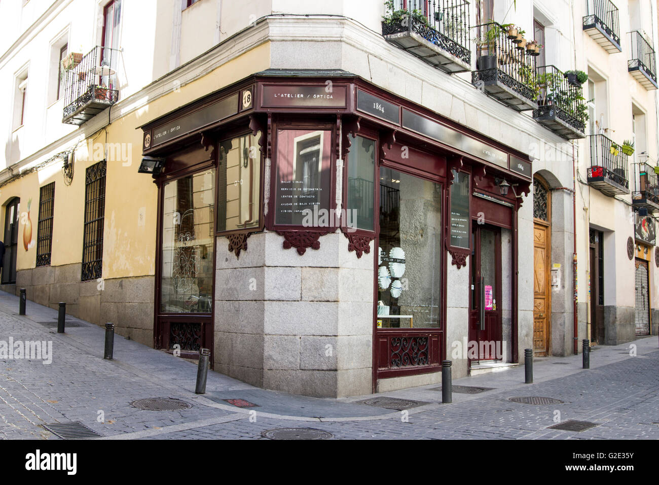 Eckladen in Madrid Stockfoto