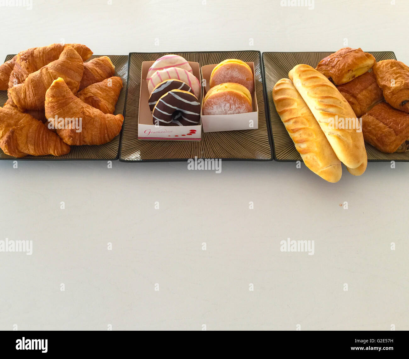 Mehrere Gebäck, Brot und Desserts von a St Barts Bäckerei Stockfoto