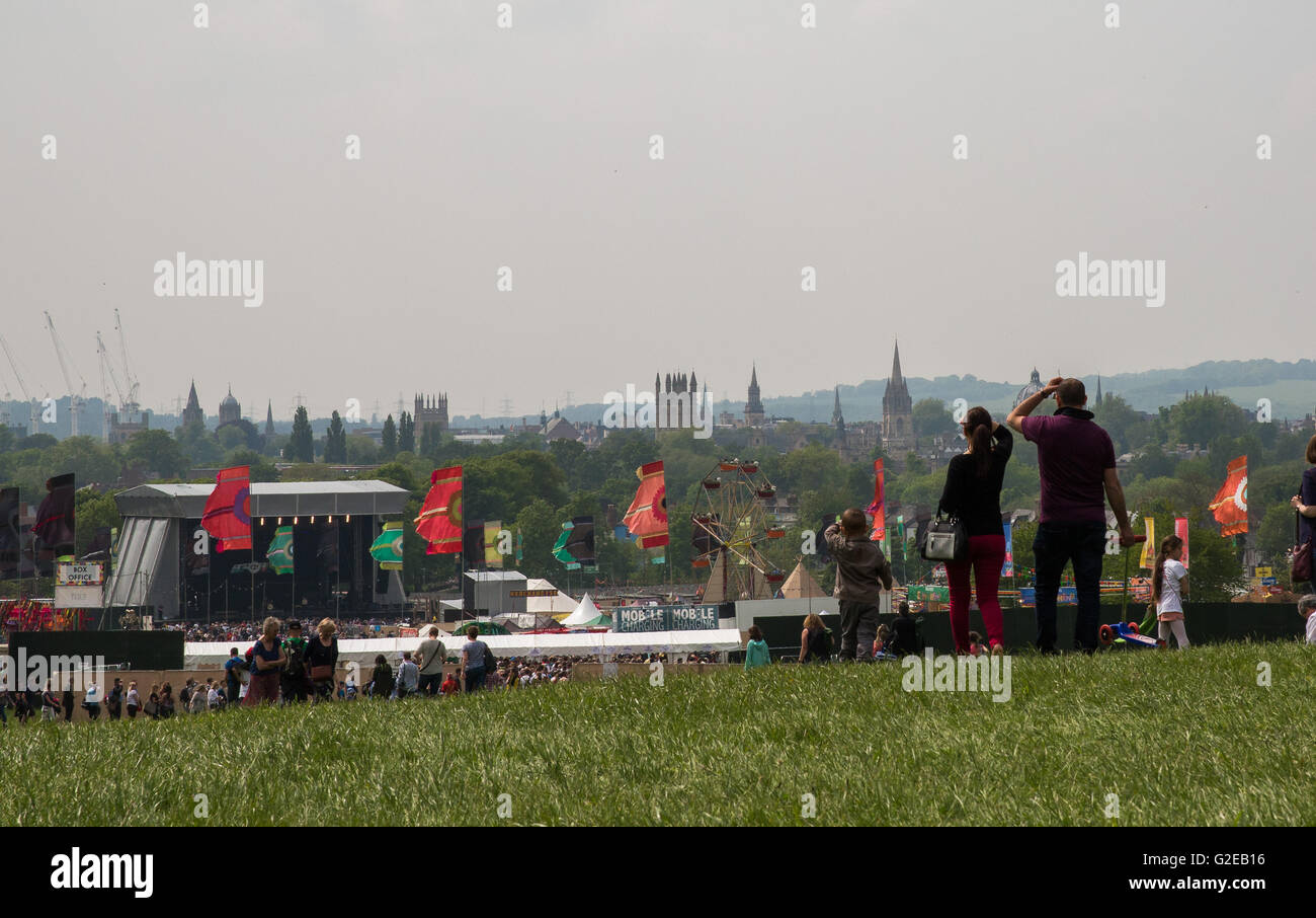 Oxford, UK 29. Mai 2016. Weiten Blick über die gemeinsamen Leute-Musik-Festival in Oxford statt. Kredit: Pete Lusabia/Alamy Live-Nachrichten Stockfoto
