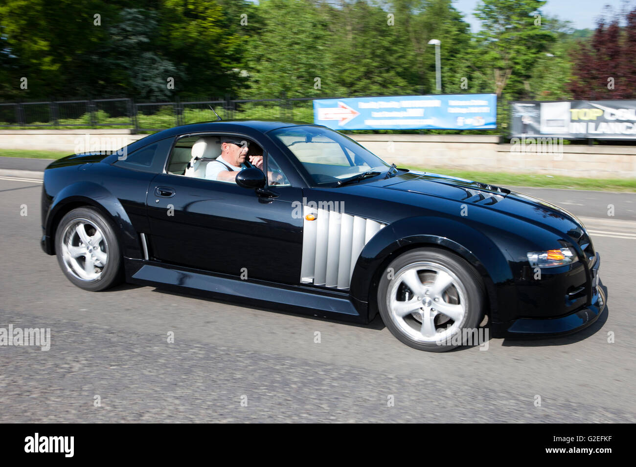 Pendle, Lancashire, UK. 29. Mai 2016. Die Motoren brüllten in der rollenden Pennine Hills heute als Supersportwagen von klassisch bis zum heutigen Tag für die Charity-PowerFest angekommen treffen in Pendle. Bildnachweis: Cernan Elias/Alamy Live-Nachrichten Stockfoto