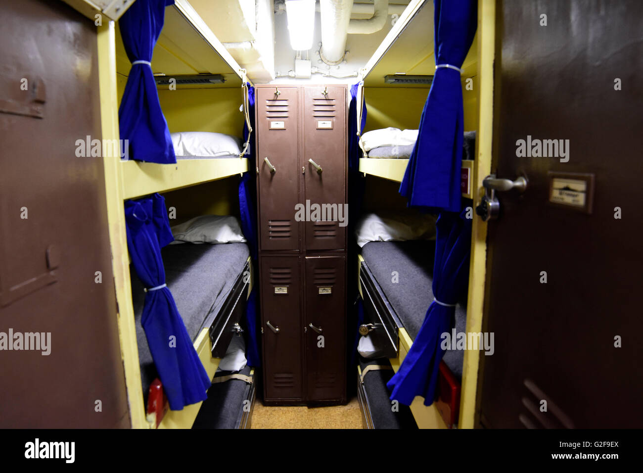 Navy ship bunk beds Fotos und Bildmaterial in hoher Auflösung Alamy
