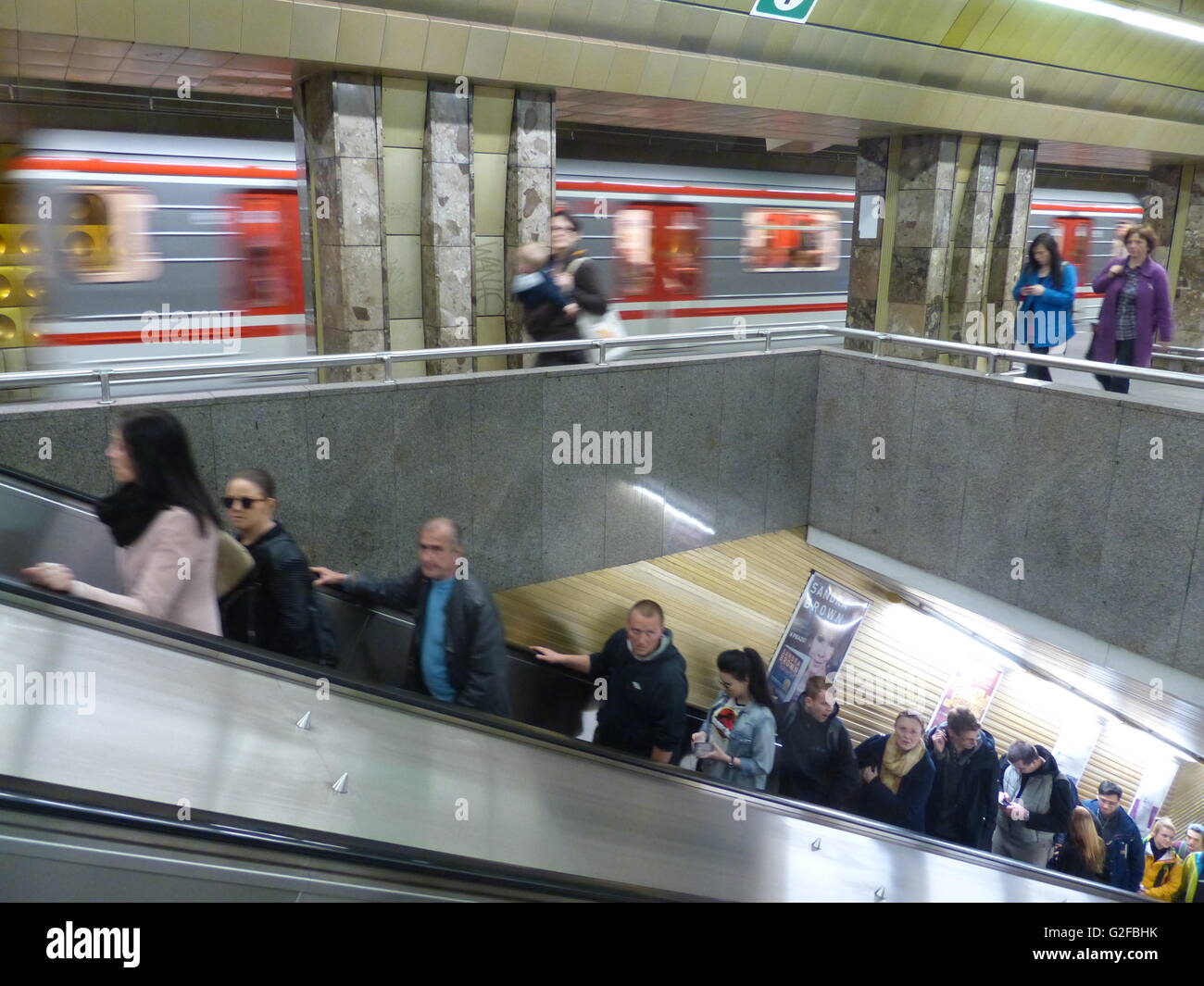 Prager Metro System, Reisende, Pendler Stockfoto