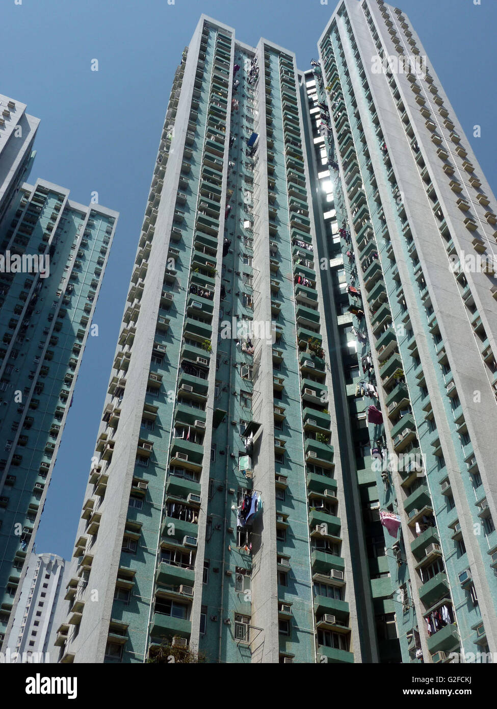 Es ist ein Foto von einem Immobilien-Turm in Hong Kong. Es ist Sozialwohnungen bauen für Menschen mit niedrigen oder mittleren Einkommen Stockfoto