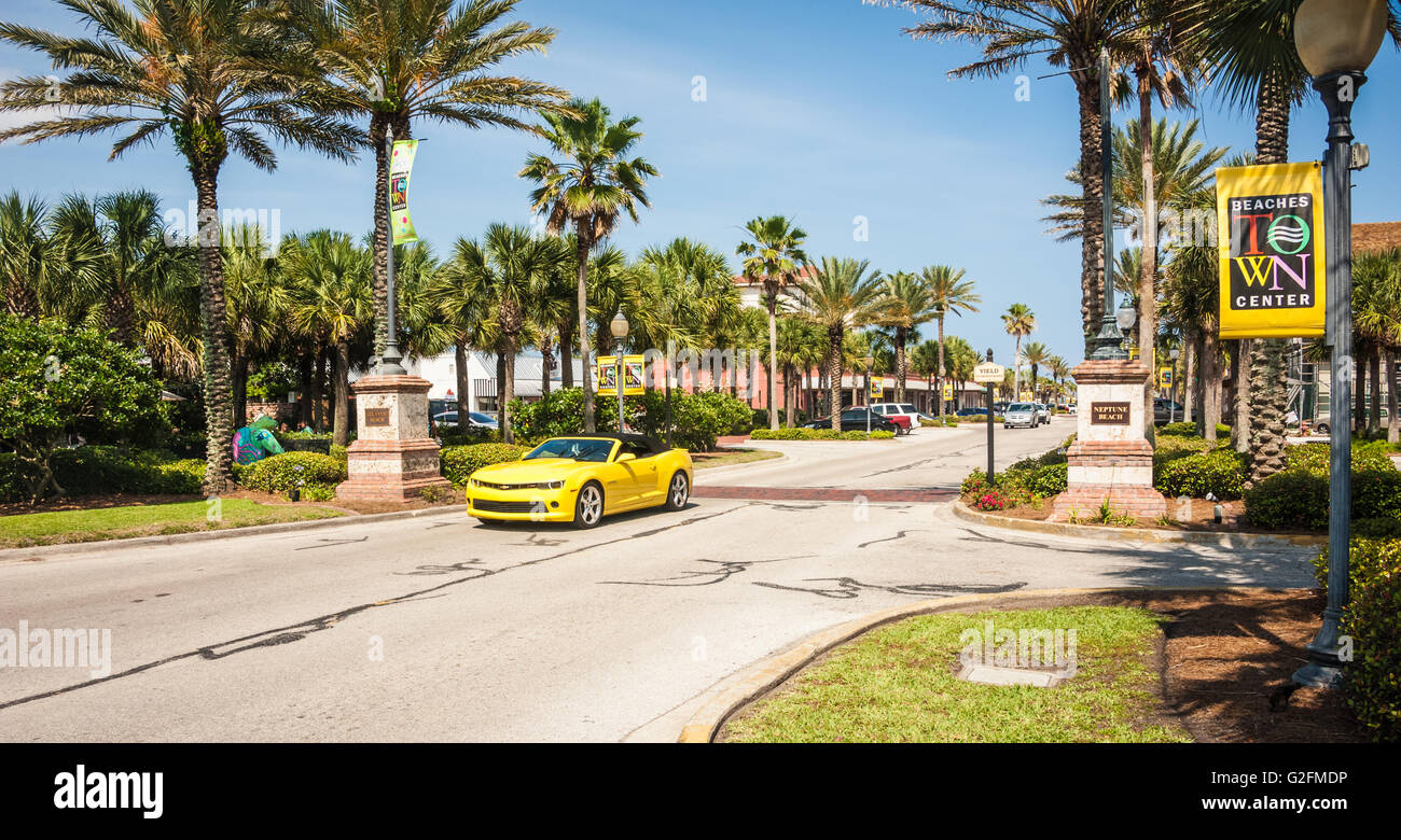 Atlantic Beach Boulevard, Division Atlantic Beach und Neptune Beach am Meer in Jacksonville, Florida, USA. Stockfoto