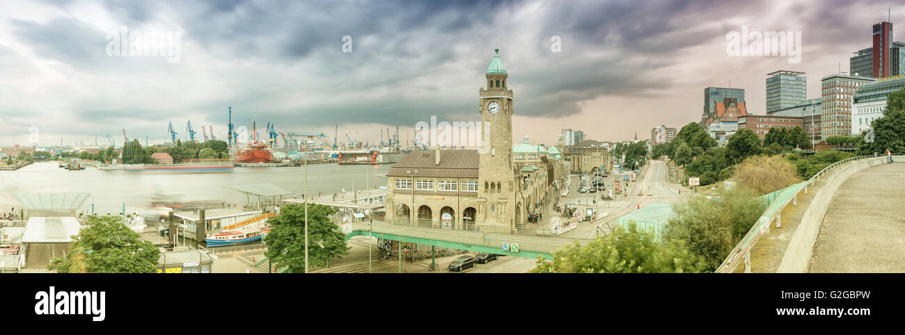Panorama von St. Pauli Landungsbrücken, Hamburg, Hamburg, Deutschland Stockfoto
