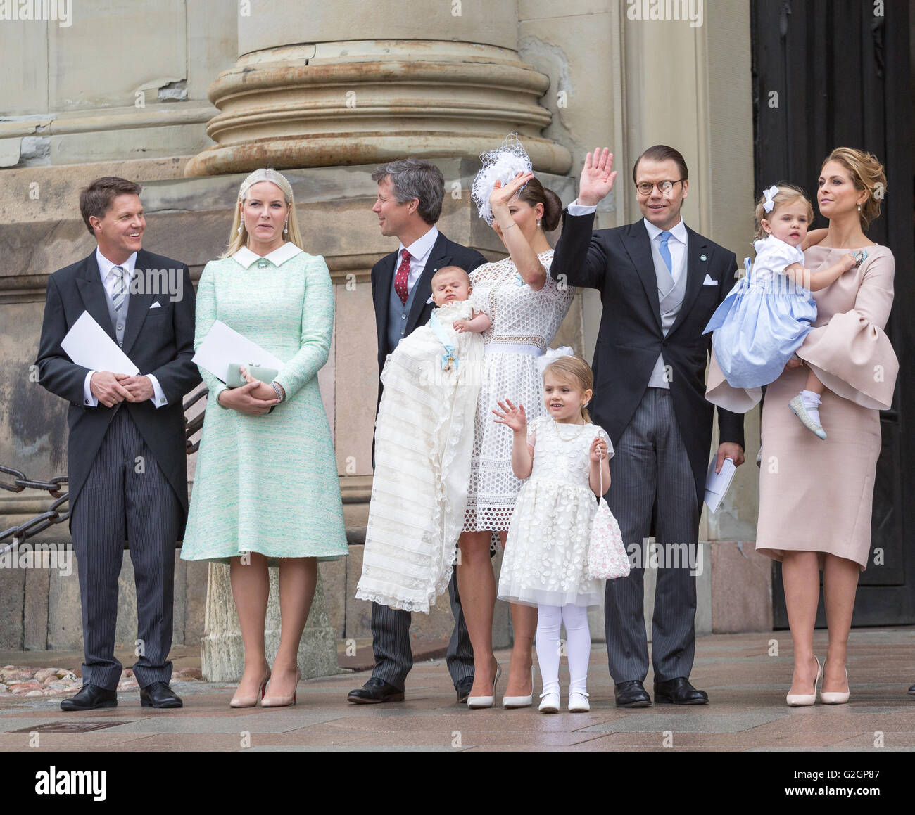 Baby-Prinz Oscar von Schwedens Taufe - Victoria, Daniel und Estelle Welle Stockfoto