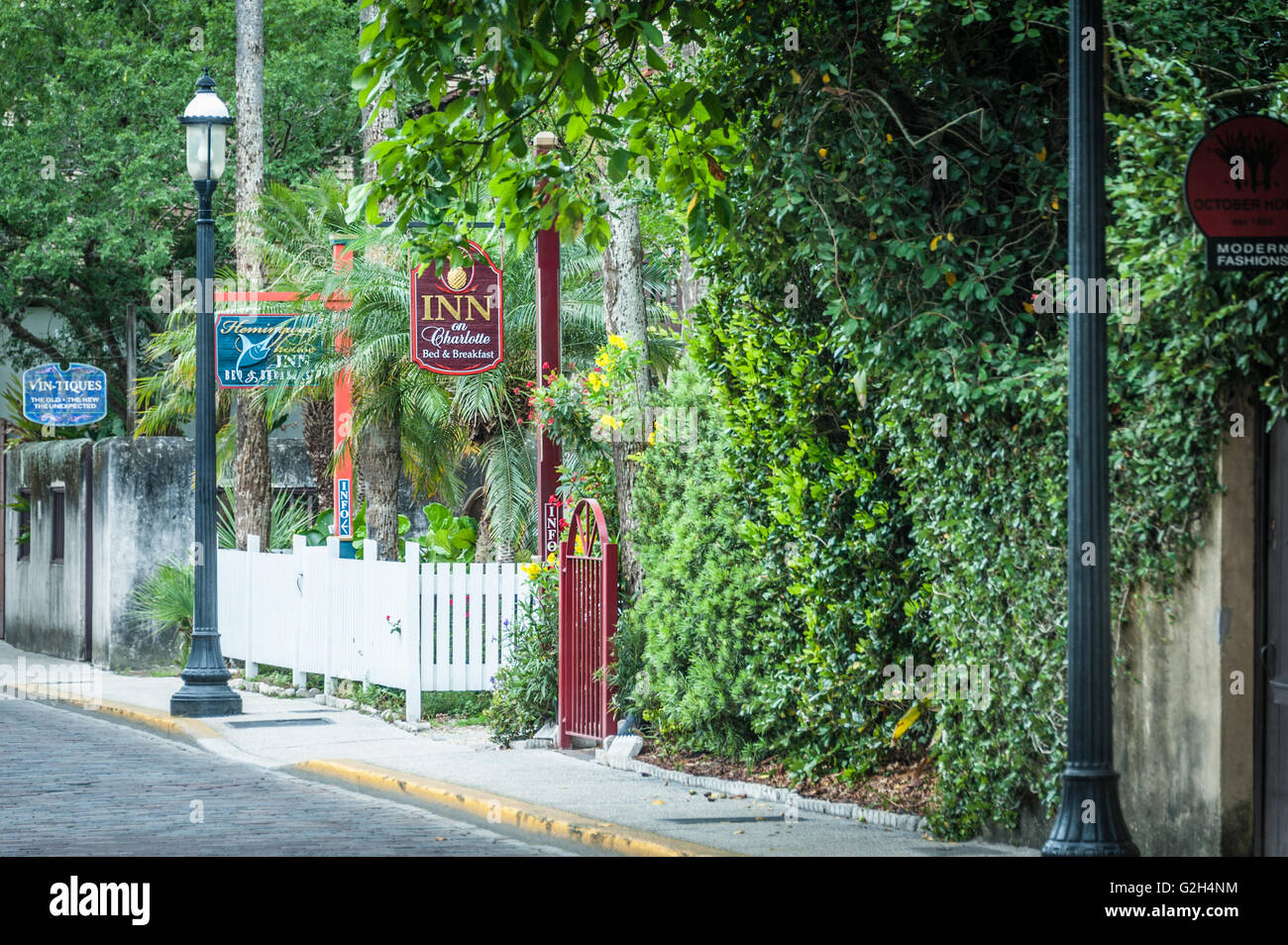 & Pensionen Gasthöfe in der Charlotte Street in Old Town St. Augustine, Florida, USA. Stockfoto