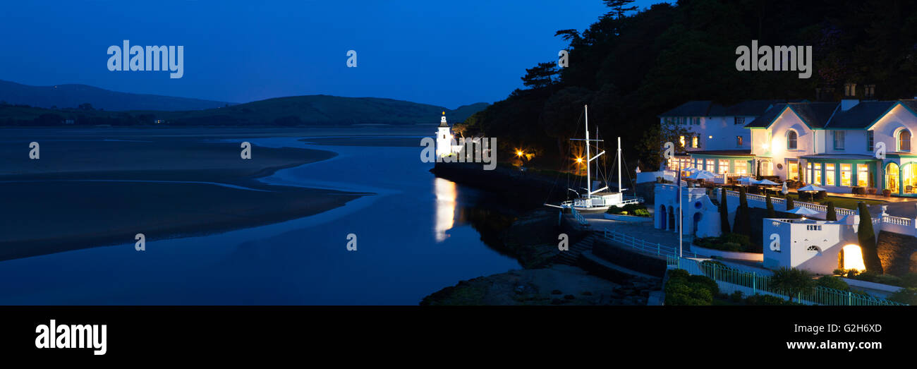 Portmeirion Village Hotel, Portmeirion, Gwynedd, Dämmerung. Stockfoto