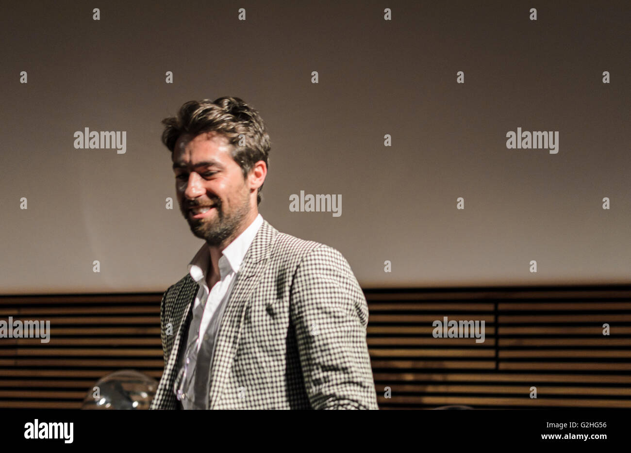 Madrid, Spanien, 30 St Mai 2016.  Die Einweihung der Madrid Fashion Film Festival in Cuartel Conde Duque, Madrid, Spanien, mit Juan Vidal, Textil-Designer. Bildnachweis: Enrique Davó/Alamy Live-Nachrichten Stockfoto