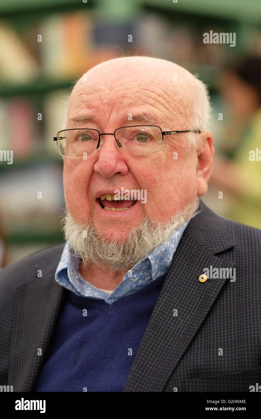 Hay Festival, Wales, Großbritannien - Mai 2016 - Thema Thomas Keneally im Hay Festival über seine Booker Preis ausgezeichneten Roman über das Leben von Oskar Schindler während des Zweiten Weltkrieges eine Schindlers Arche zu sprechen Stockfoto