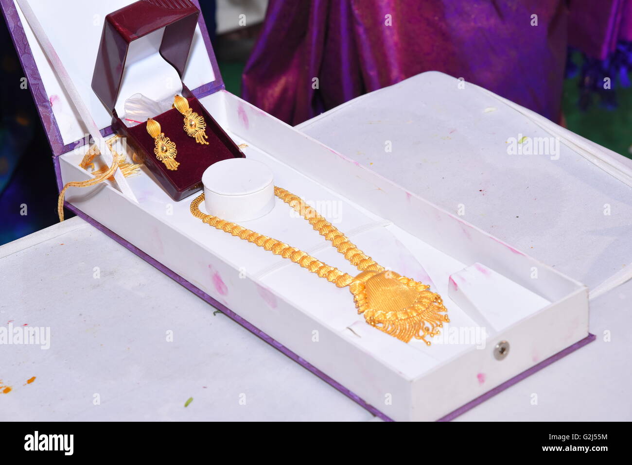 Neue Sammlungen Schmuck Designs Antikensammlung der neuesten Indian Goldschmuck entwirft, südindische Schmuck, Braut Jude Stockfoto