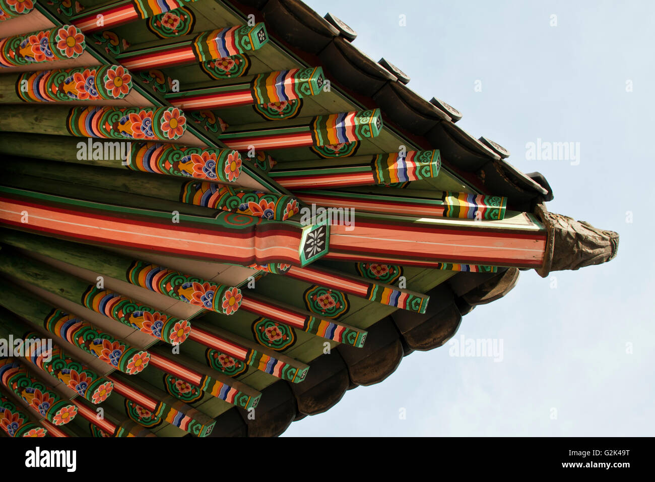 Seoul, koreanische traditionelle Architektur, Himmel, asiatische Dach Stockfoto