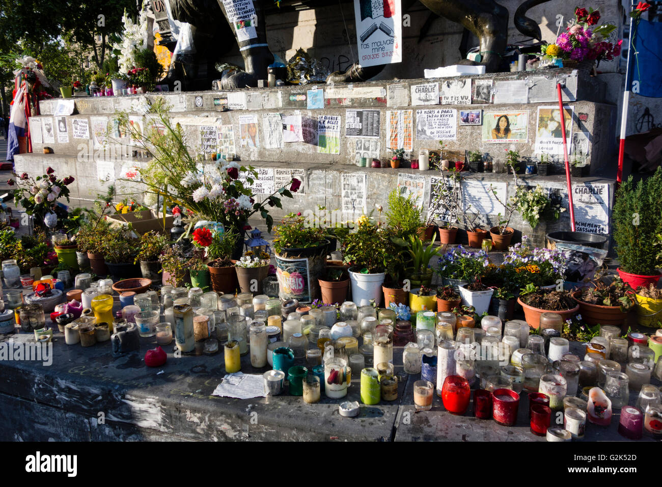 Debout la republique Fotos und Bildmaterial in hoher Auflösung Alamy