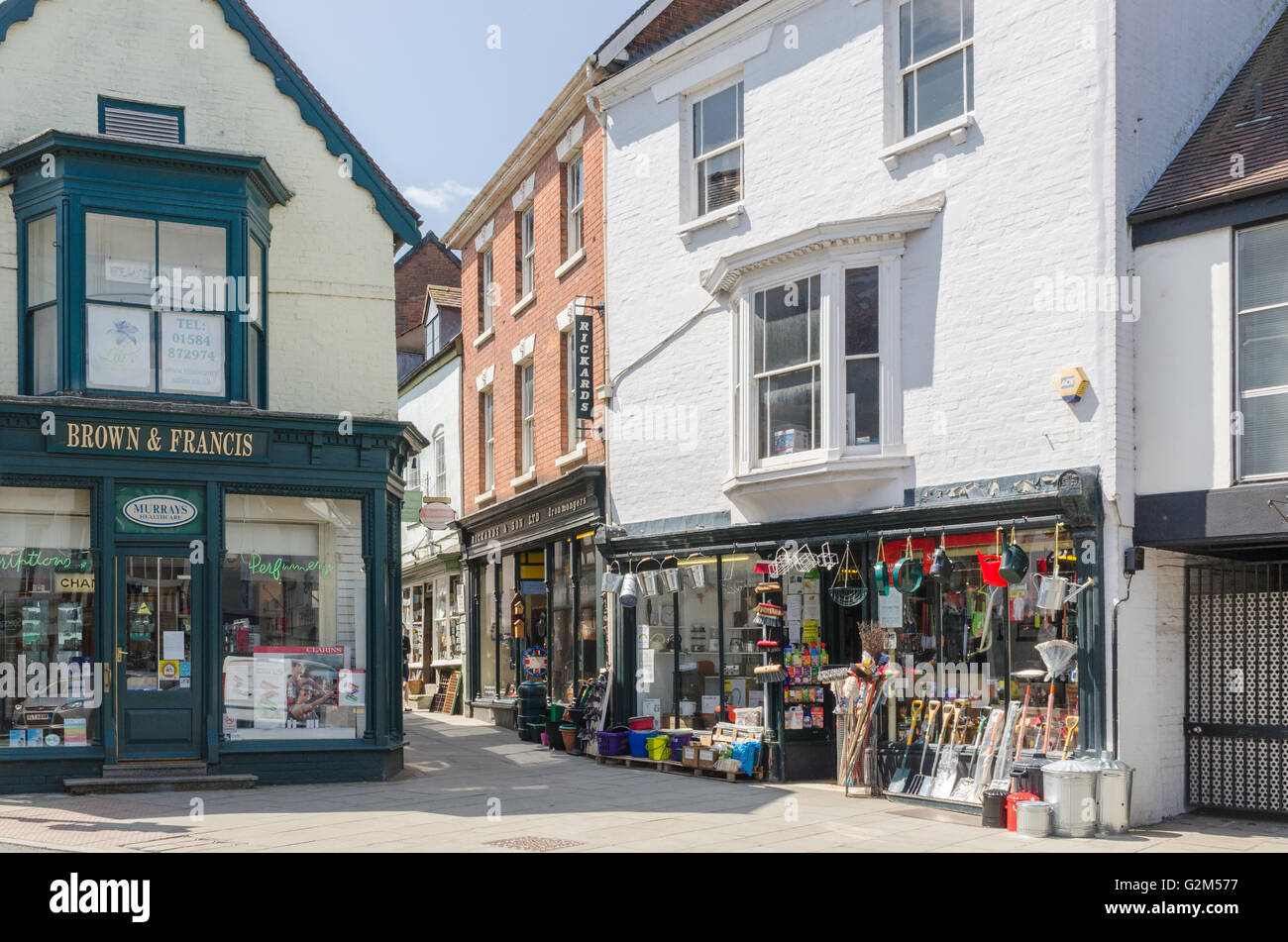 Herkömmlichen Hardware-Shop in der Stierkampfarena, Ludlow, Shropshire Stockfoto